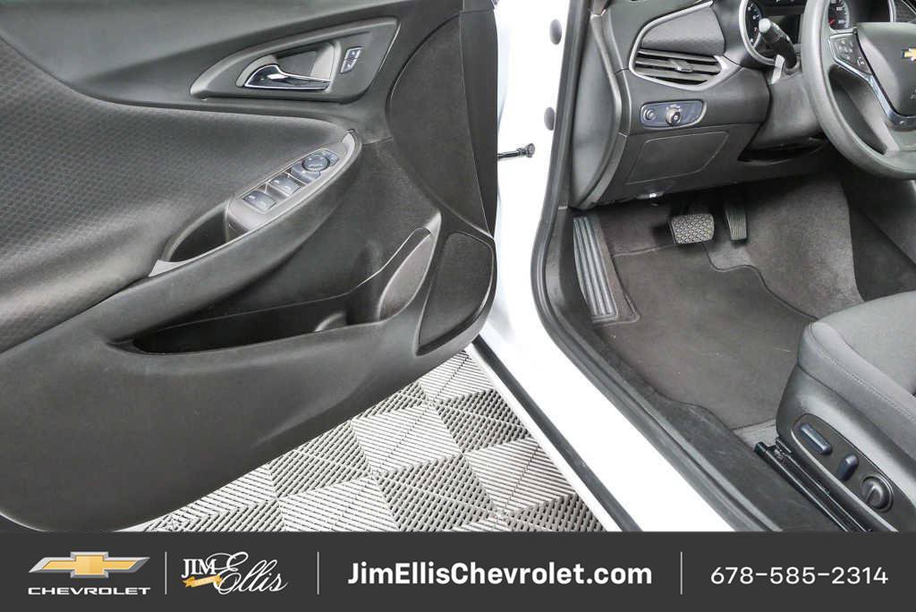 Used 2025 Chevrolet Malibu LT FWD image 7