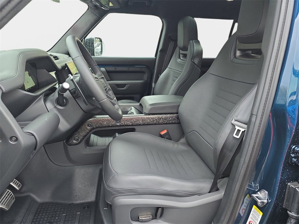 New 2026 Land Rover Defender 110 OCTA image 16