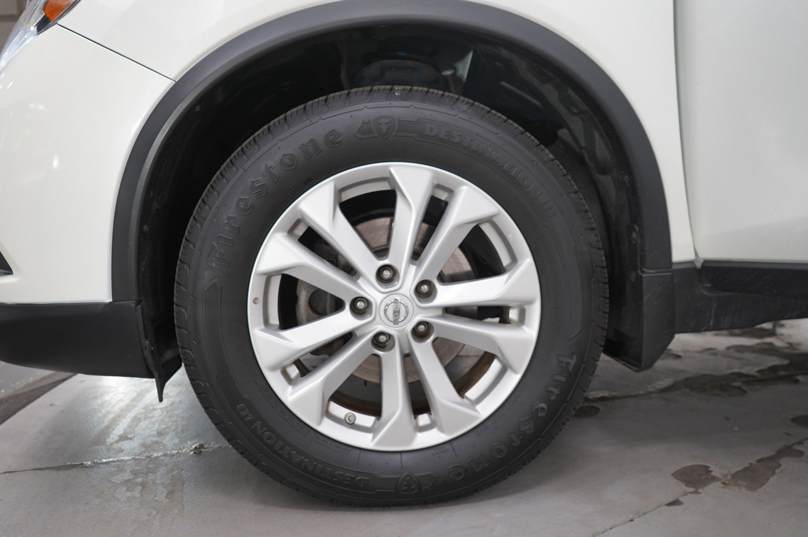 Used 2015 Nissan Rogue SV AWD/4WD image 28