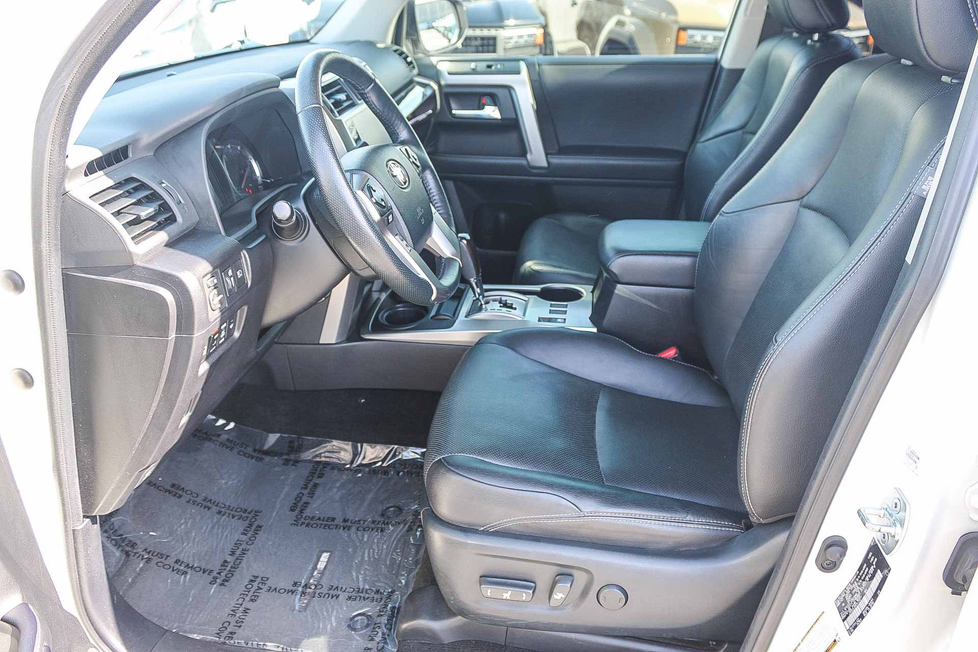Used 2023 Toyota 4Runner Limited AWD/4WD image 18