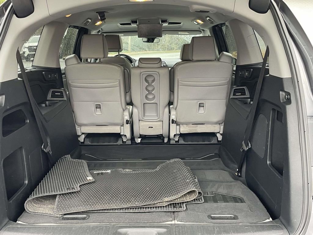 Used 2022 Honda Odyssey Elite image 11