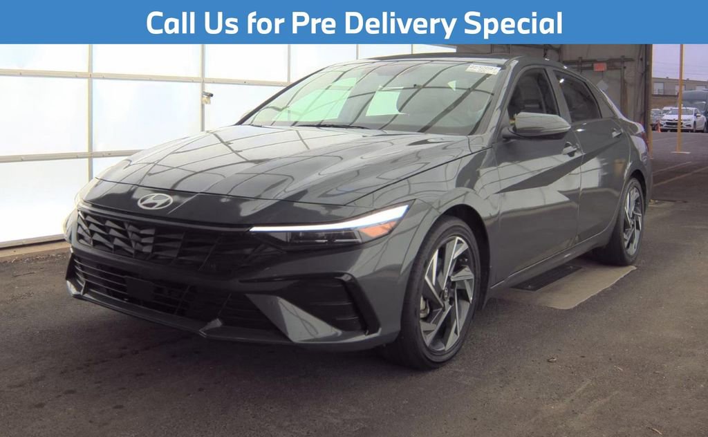 Used 2024 Hyundai Elantra Limited image 1