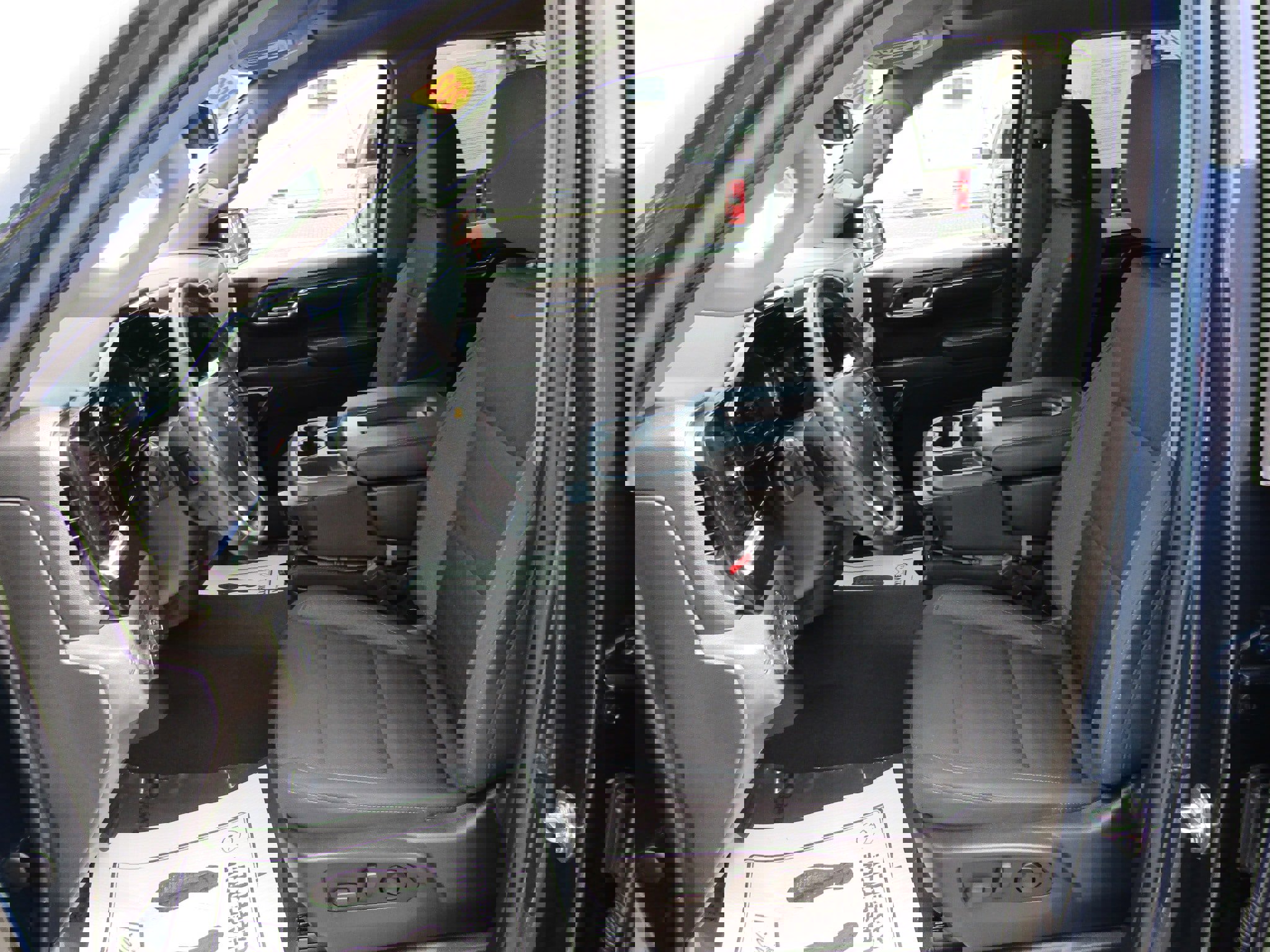 Used 2023 Chevrolet Silverado 1500 LT image 17