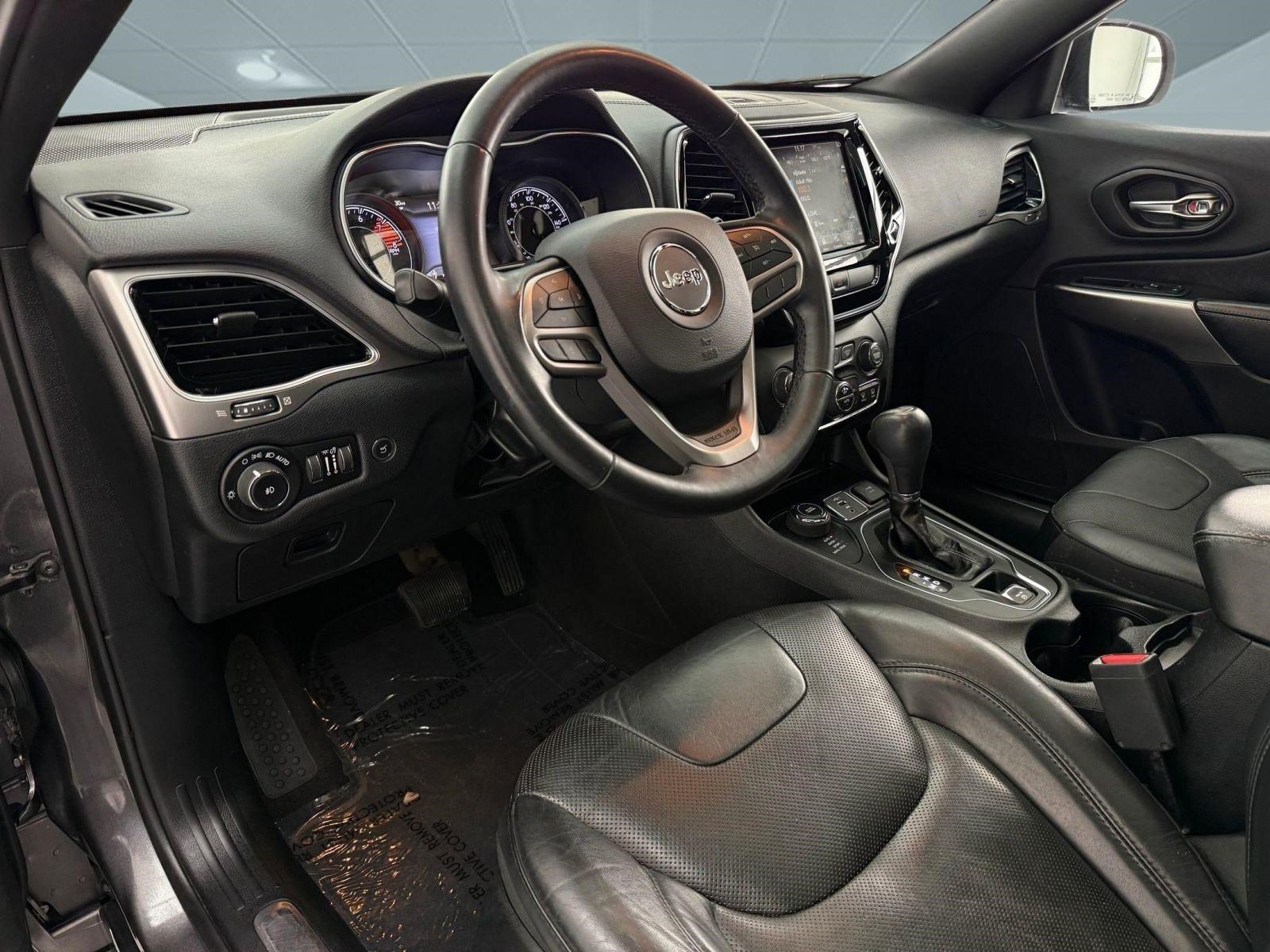 Used 2019 Jeep Cherokee High Altitude AWD/4WD image 4