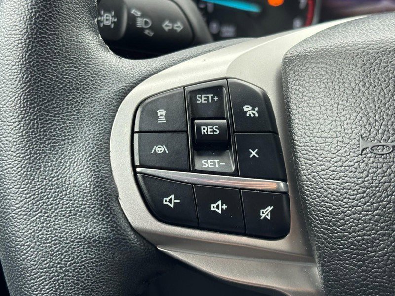 Used 2023 Ford Explorer Limited w/ Limited Technology Package image 19