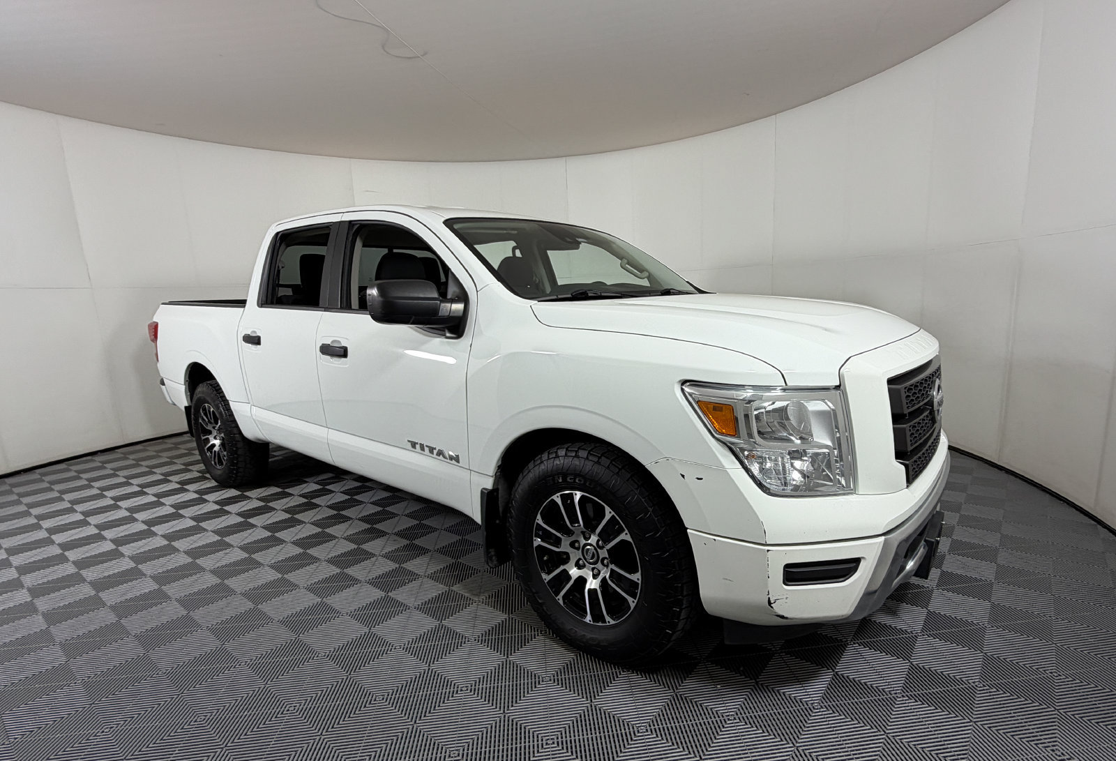 Used 2022 Nissan Titan SV w/ Accessory Utility Package