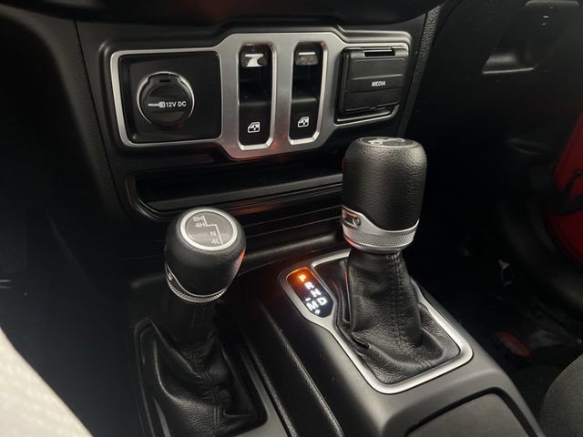 Used 2019 Jeep Wrangler Sport AWD/4WD image 24