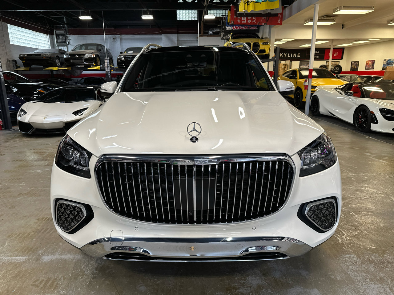 Used 2024 Mercedes-Benz Maybach GLS 600 4MATIC image 2