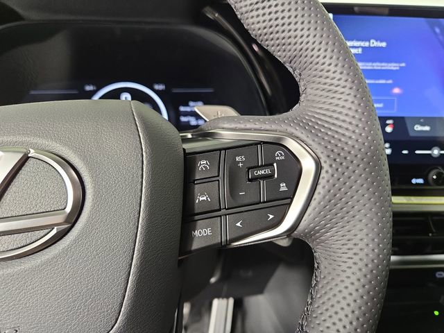 New 2026 Lexus TX 500h AWD image 24