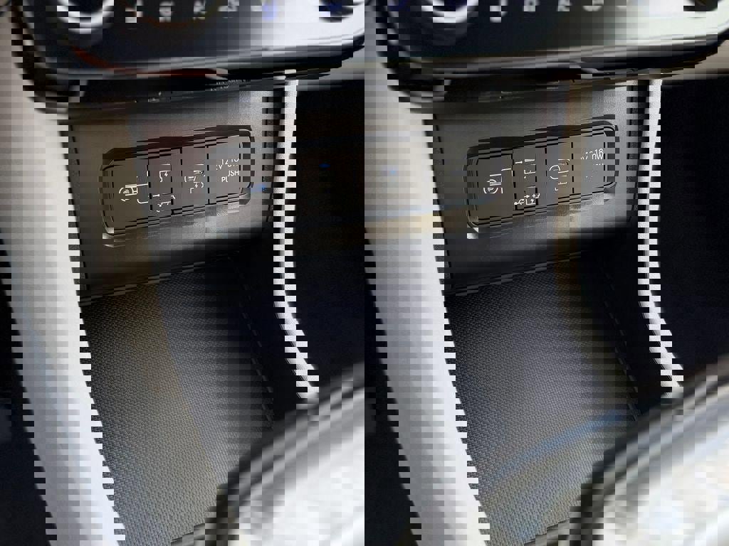 New 2026 Hyundai Tucson Limited image 18