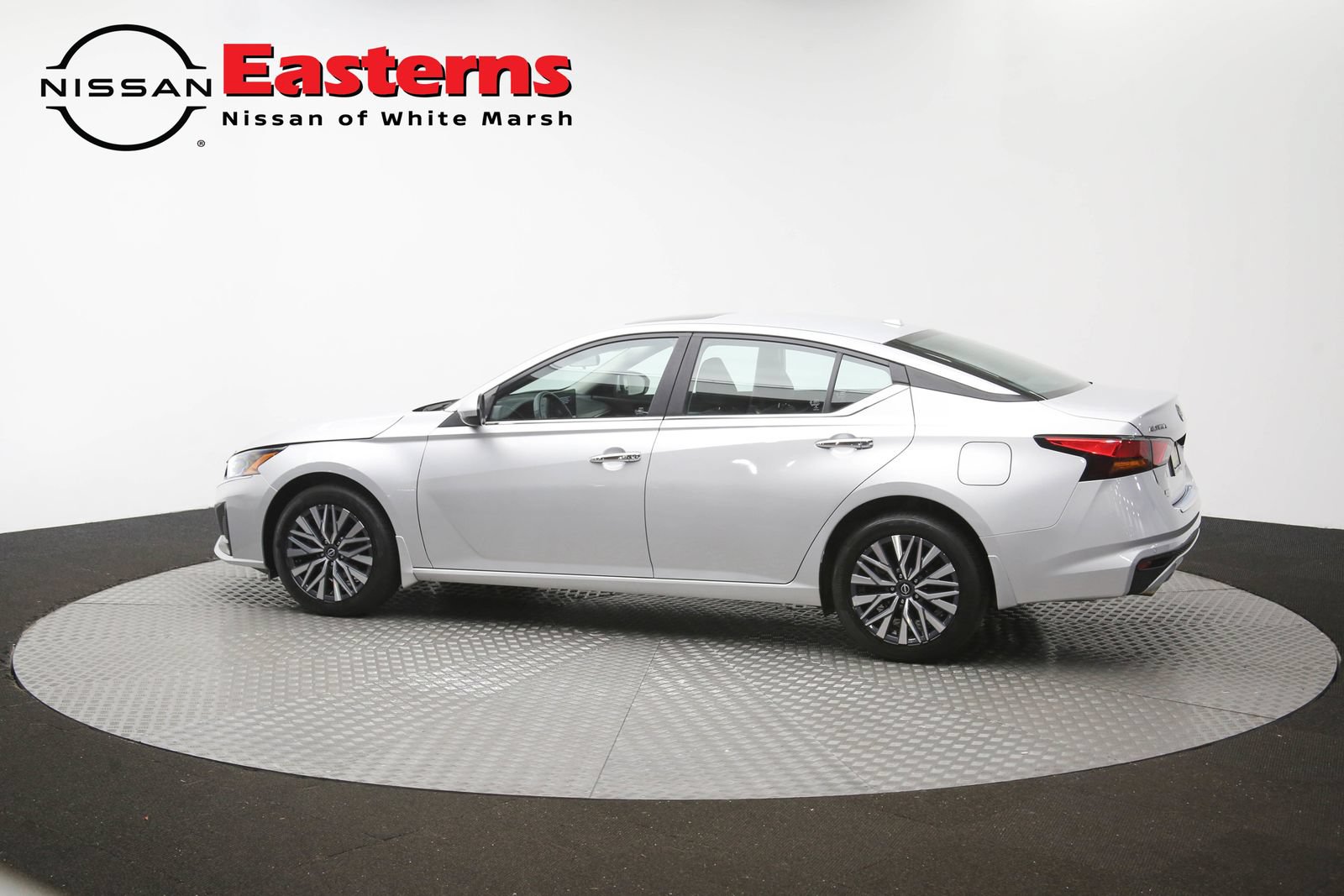 Used 2023 Nissan Altima 2.5 SV w/ SV Premium Package AWD/4WD image 61
