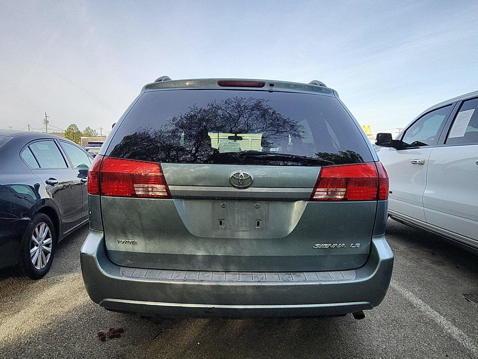 Used 2005 Toyota Sienna LE image 3