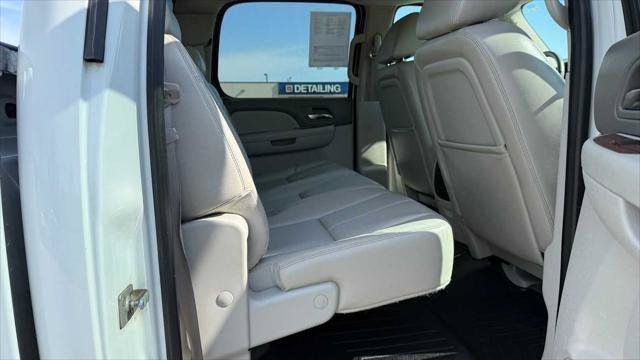 Used 2011 Chevrolet Silverado 2500 LTZ w/ Snow Plow Prep Package AWD/4WD image 11