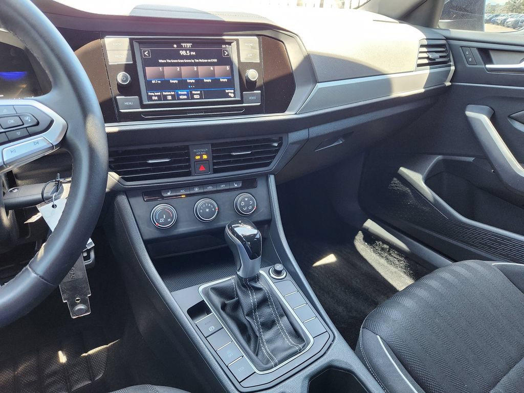 Used 2024 Volkswagen Jetta Sport FWD image 15