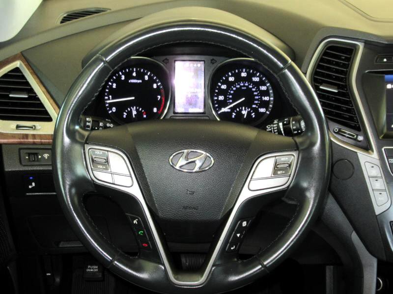 Used 2017 Hyundai Santa Fe Limited image 11