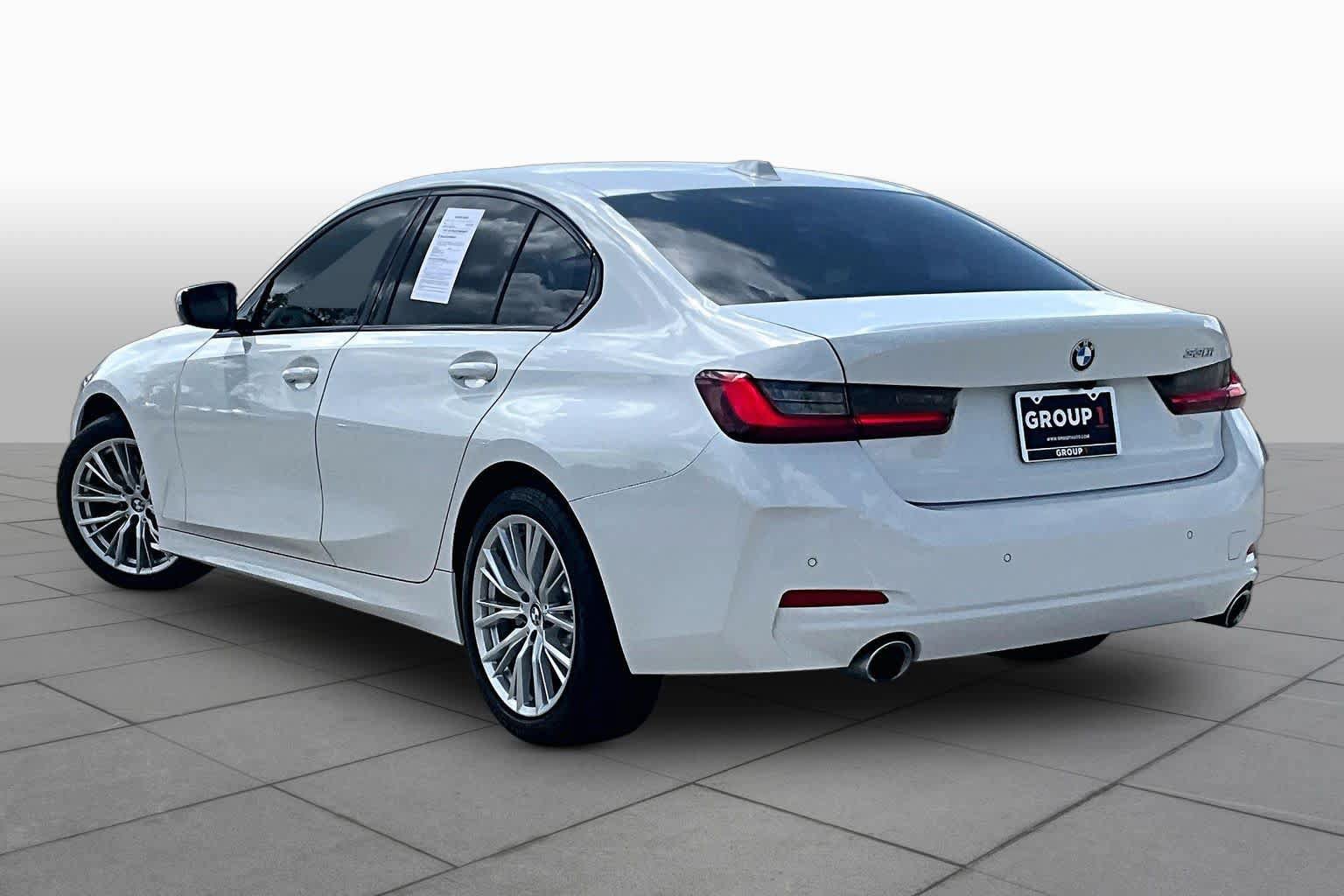 Used 2023 BMW 330i Sedan w/ Driving Assistance Package RWD image 11