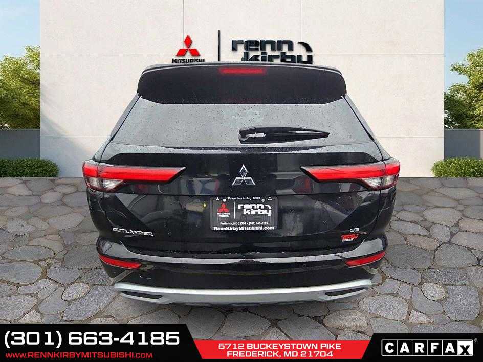 Used 2024 Mitsubishi Outlander SE image 6