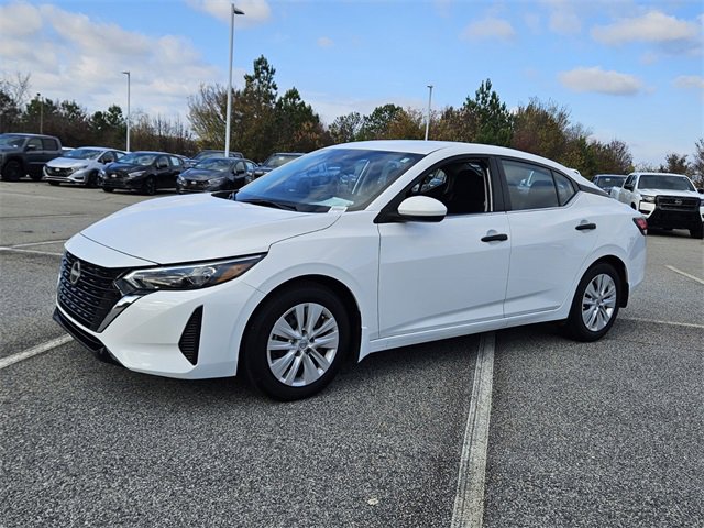 Used 2025 Nissan Sentra S image 3