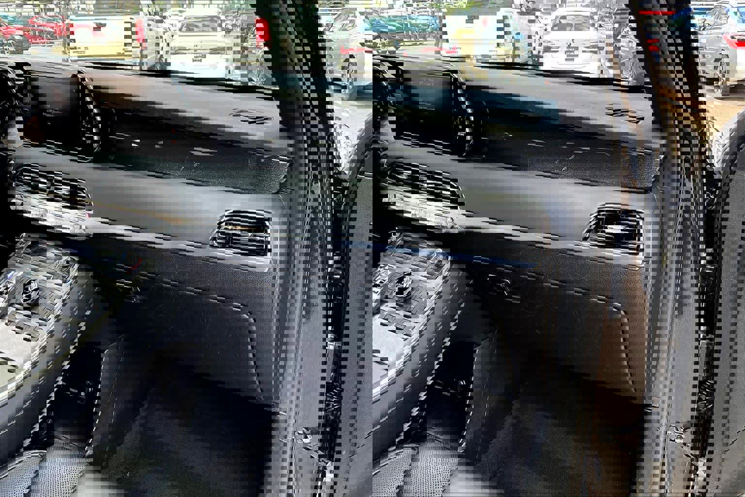 Used 2022 Hyundai Palisade Calligraphy image 16