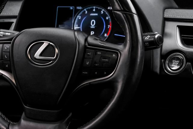 Used 2019 Lexus UX 200 w/ Premium Package FWD image 24