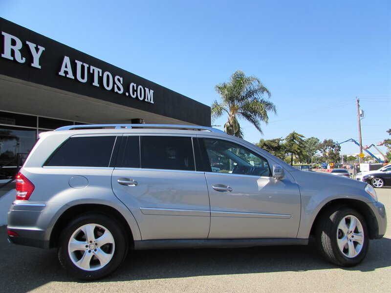 Used 2011 Mercedes-Benz GL 450 4MATIC image 8