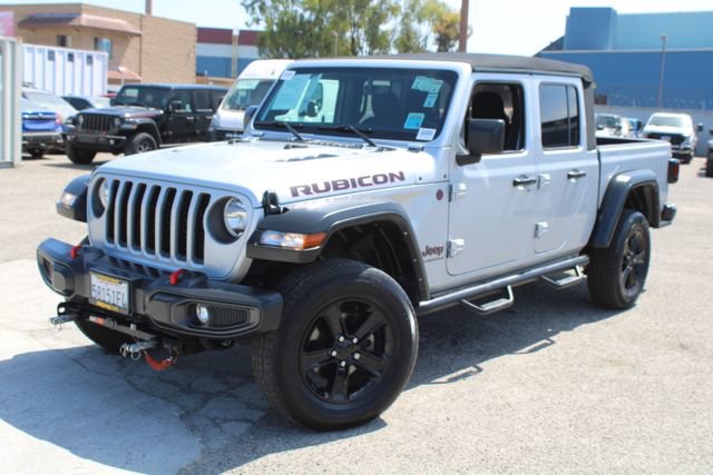 Used 2023 Jeep Gladiator Rubicon w/ Trailer Tow Package AWD/4WD image 16