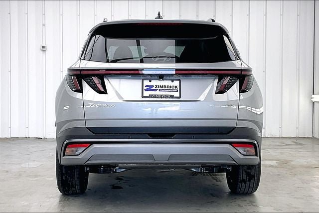 Certified 2025 Hyundai Tucson Limited AWD/4WD image 4