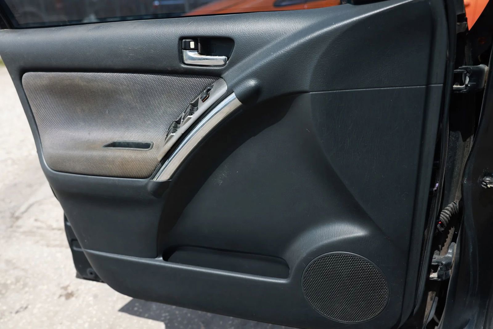 Used 2003 Toyota Matrix XR FWD image 37