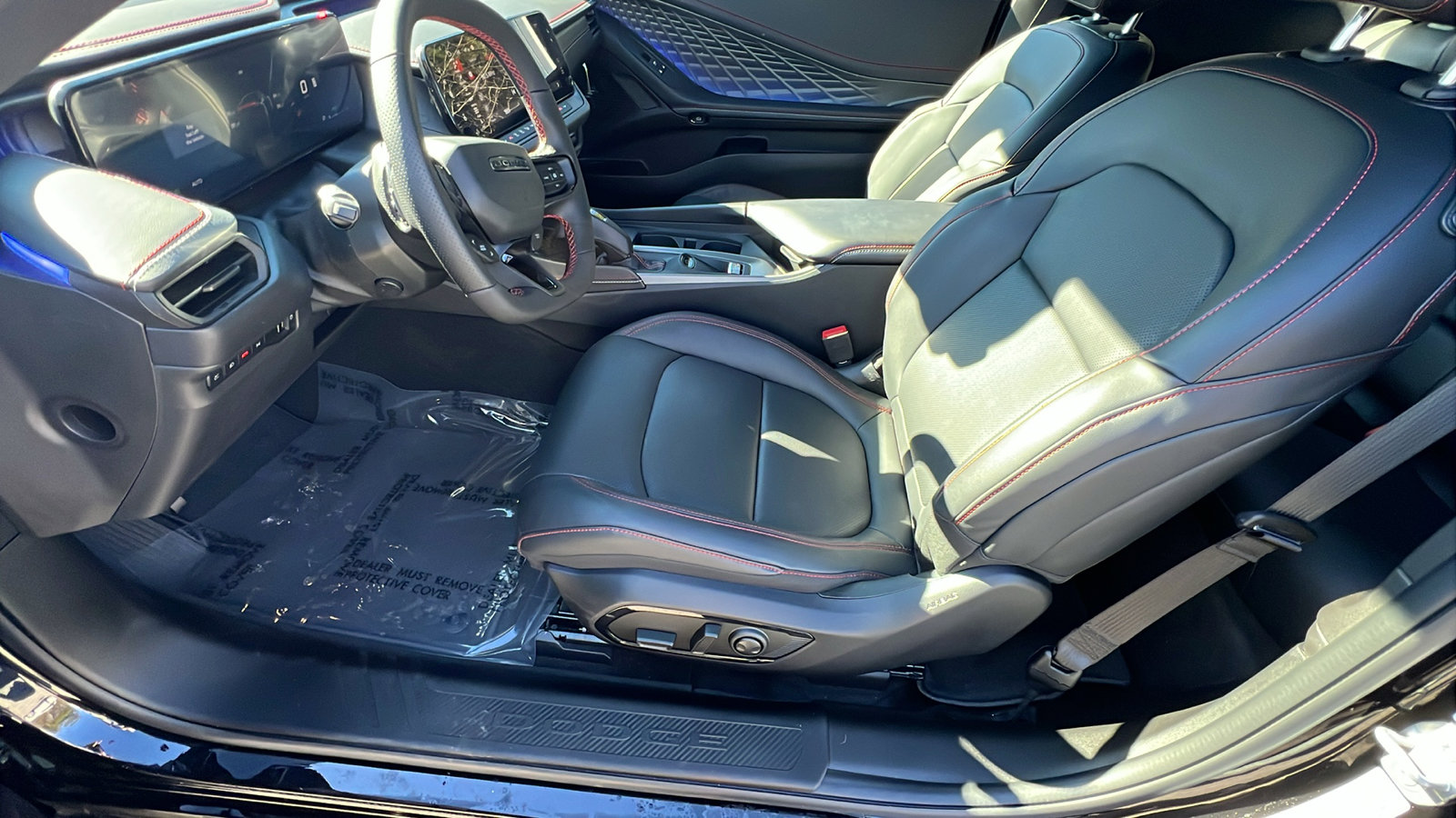 Used 2024 Dodge Charger R/T w/ Plus Group image 16