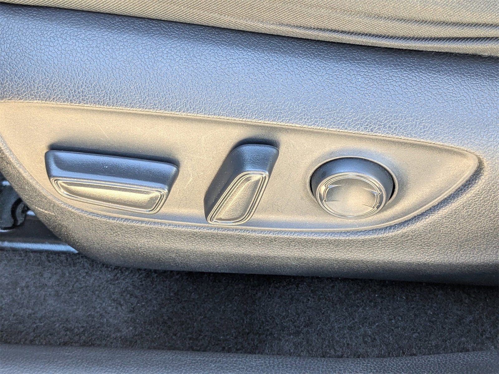 Used 2023 Toyota RAV4 XLE image 21