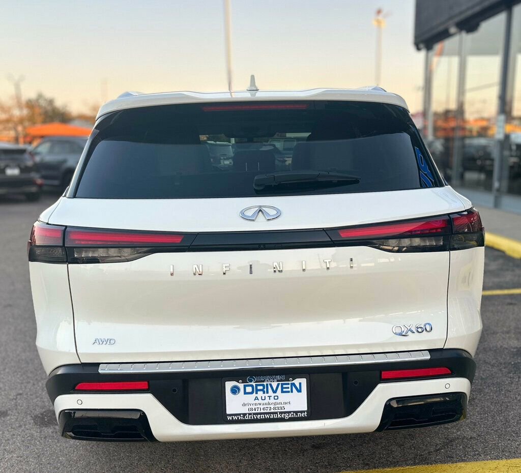 Used 2023 INFINITI QX60 Luxe w/ Cargo Package image 4
