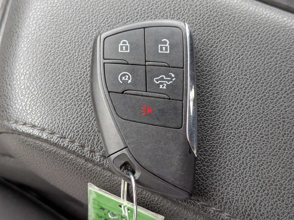 Used 2025 GMC Sierra 1500 SLT AWD/4WD image 24