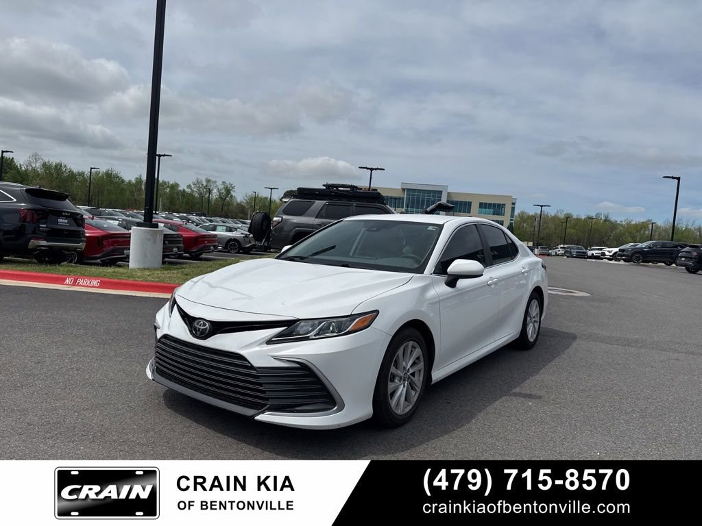 Used 2023 Toyota Camry LE FWD image 2