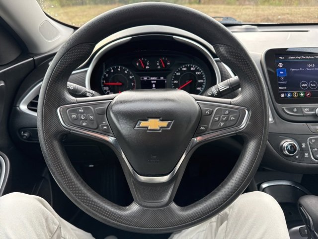 Used 2024 Chevrolet Malibu LT image 18
