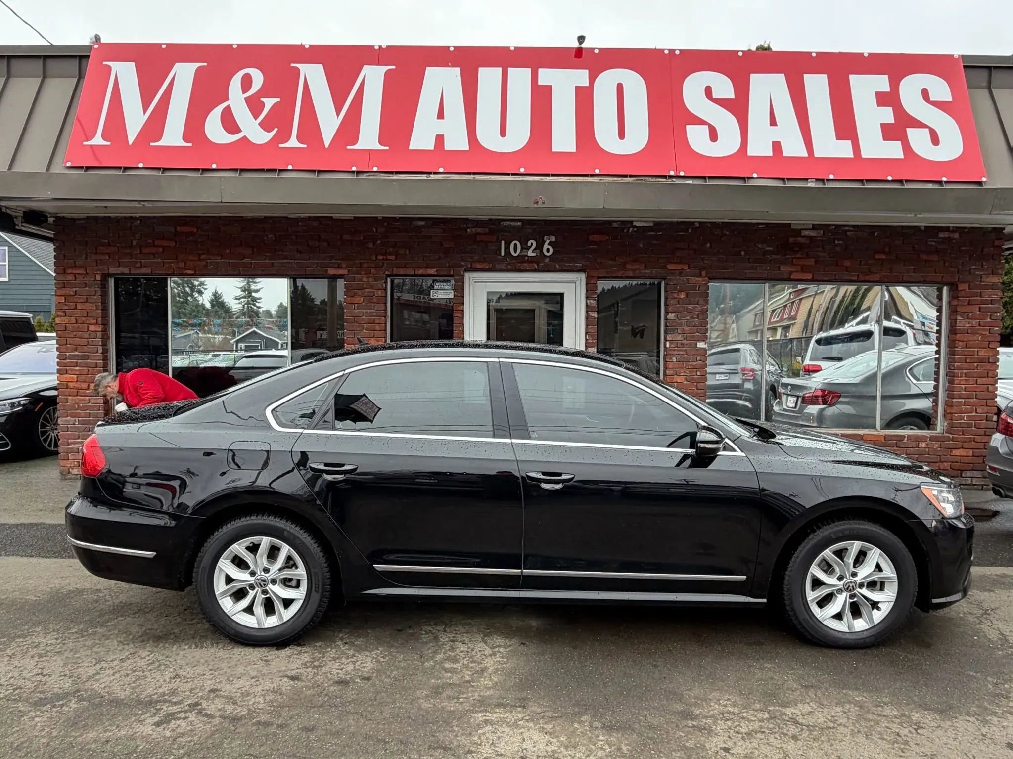 Used 2016 Volkswagen Passat 1.8T R-Line image 2