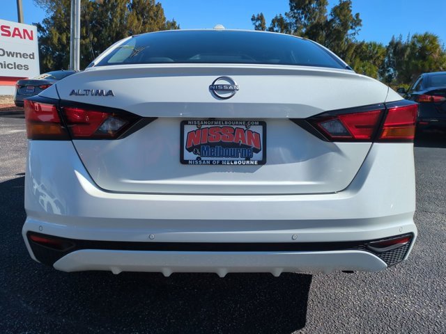 Certified 2025 Nissan Altima 2.5 SV image 6