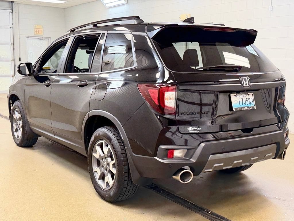 Used 2022 Honda Passport TrailSport image 8