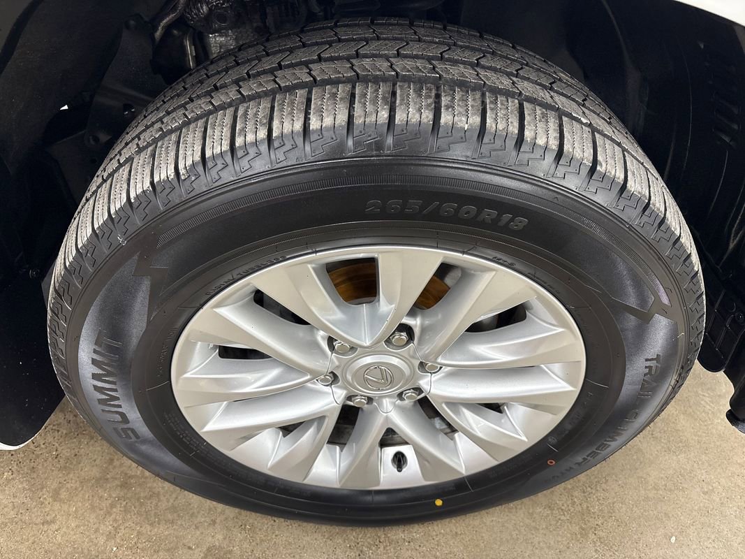 Used 2018 Lexus GX 460 image 23