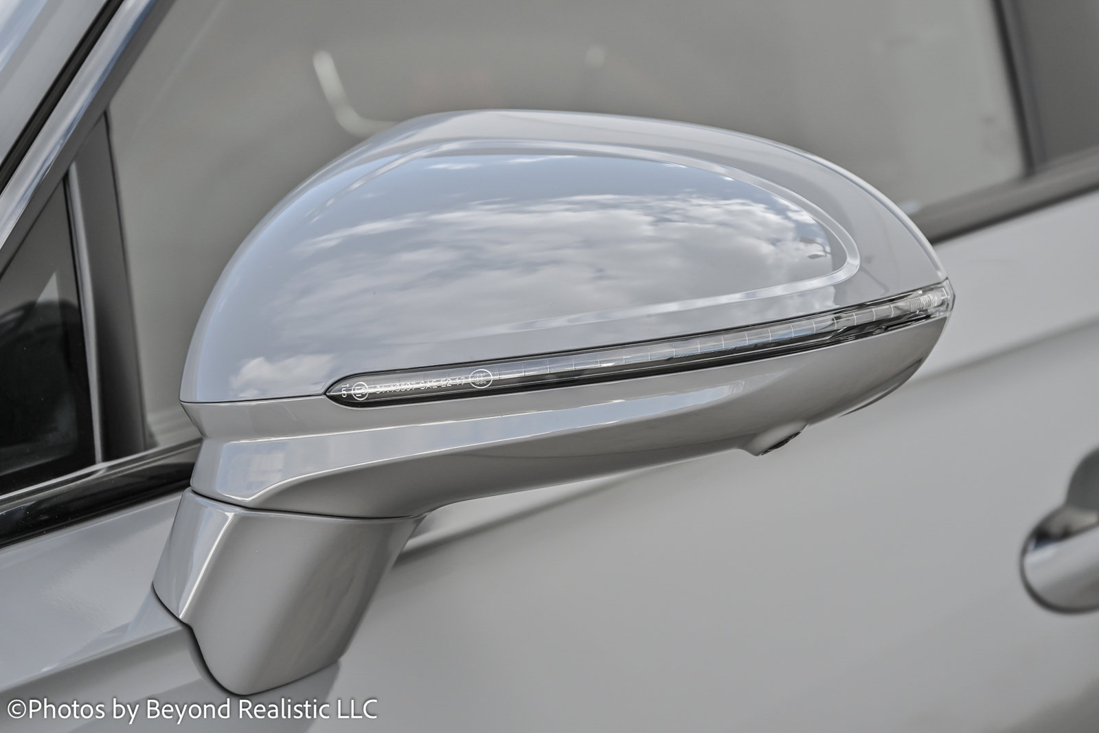 New 2025 Bentley Flying Spur Plug-In Hybrid AWD/4WD image 8