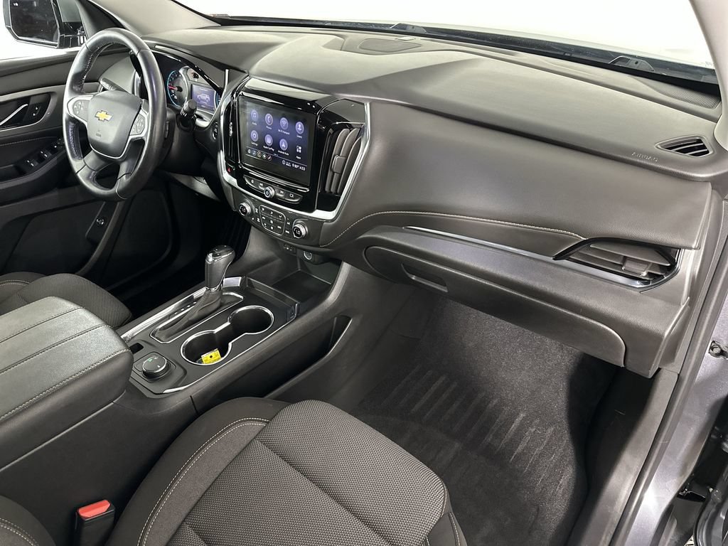 Certified 2020 Chevrolet Traverse LT FWD image 30