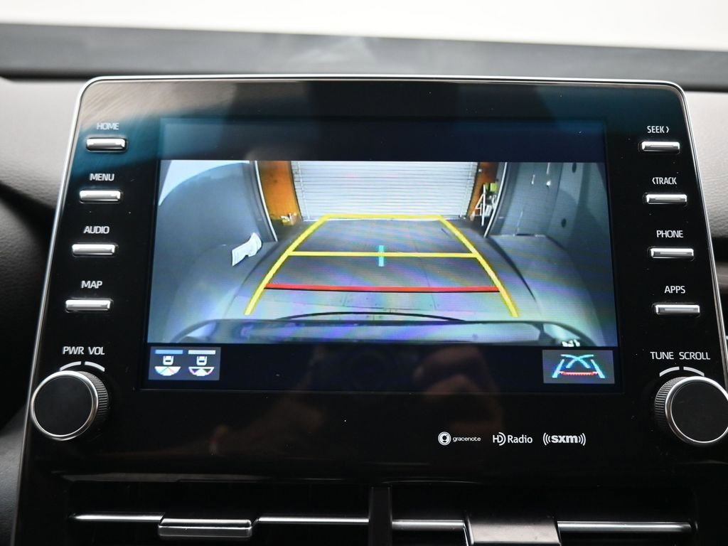 Used 2022 Toyota Avalon XLE w/ Moonroof Package image 18