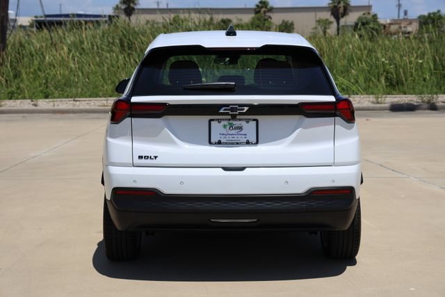 New 2027 Chevrolet Bolt LT FWD image 7
