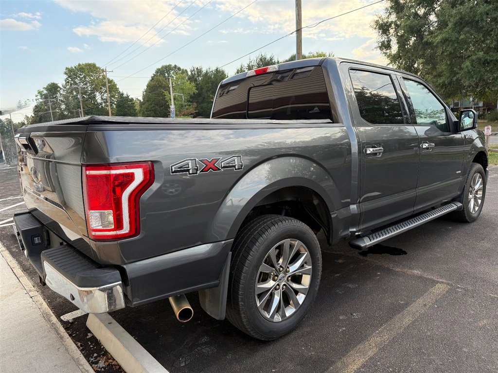 Used 2017 Ford F150 XLT w/ Equipment Group 302A Luxury image 9