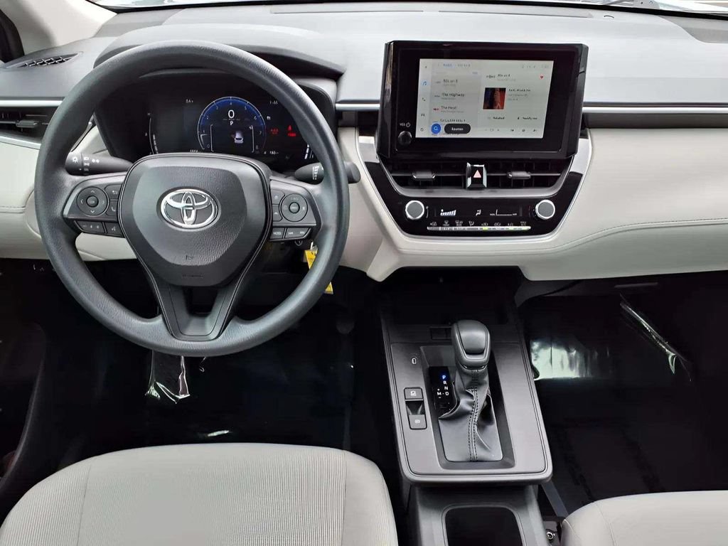 Used 2026 Toyota Corolla Cross L FWD image 11