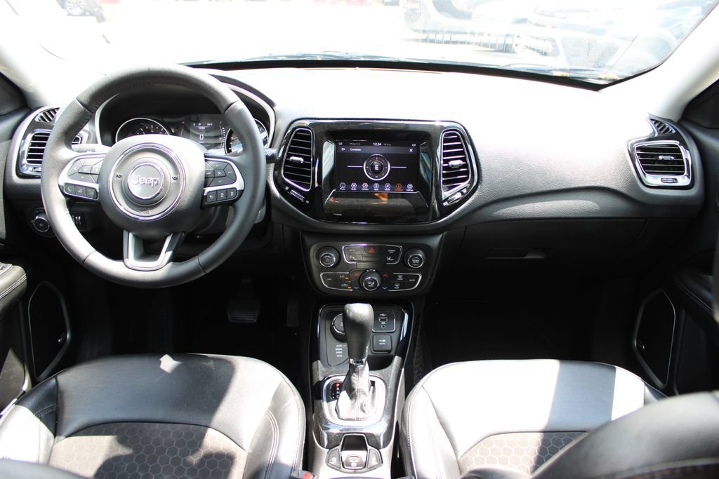 Used 2021 Jeep Compass Latitude w/ Sun and Sound Group AWD/4WD image 40