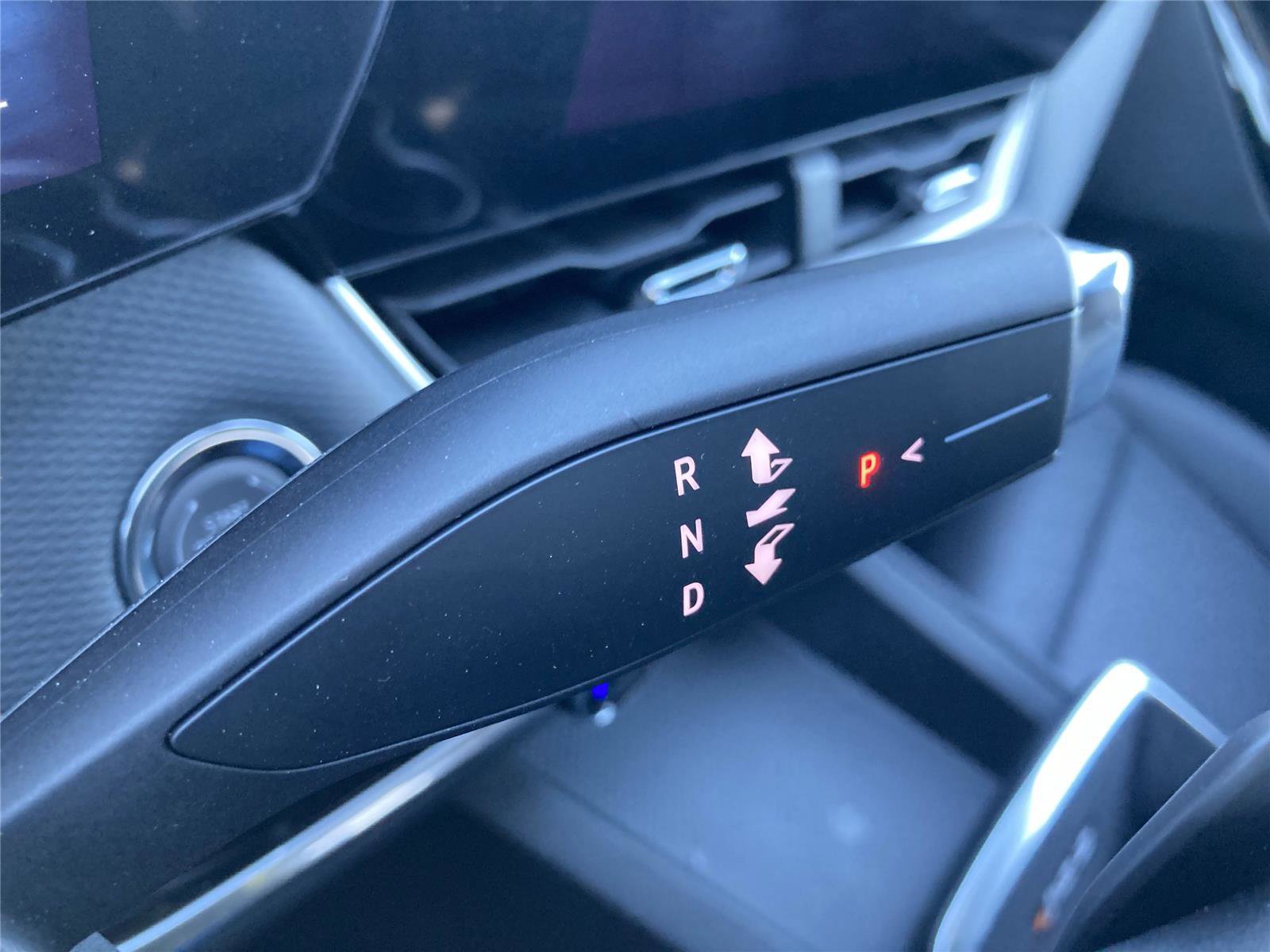 New 2026 Chevrolet Equinox LT w/ Convenience Package II image 16