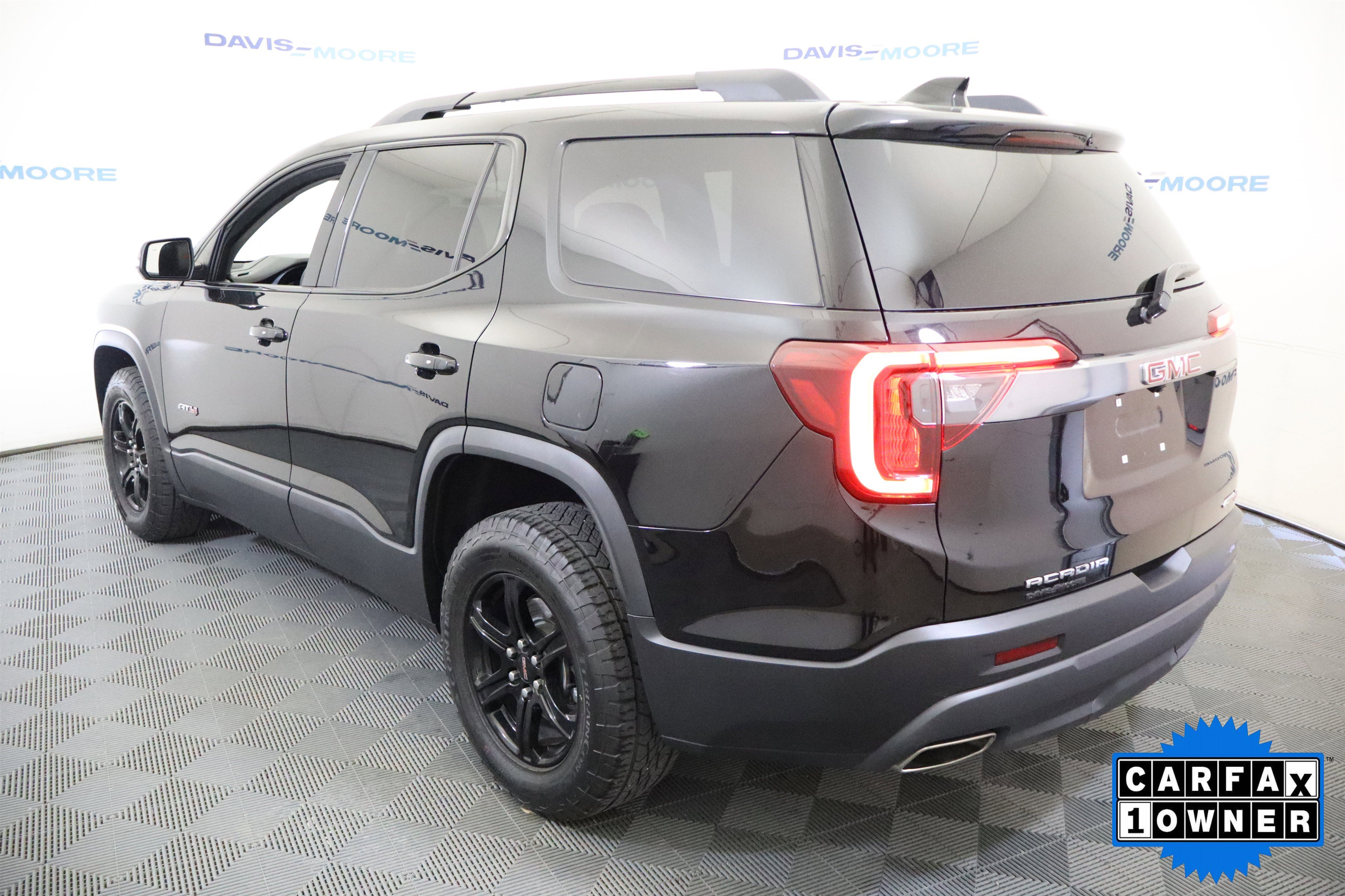 Used 2023 GMC Acadia AT4 w/ Technology Package image 10
