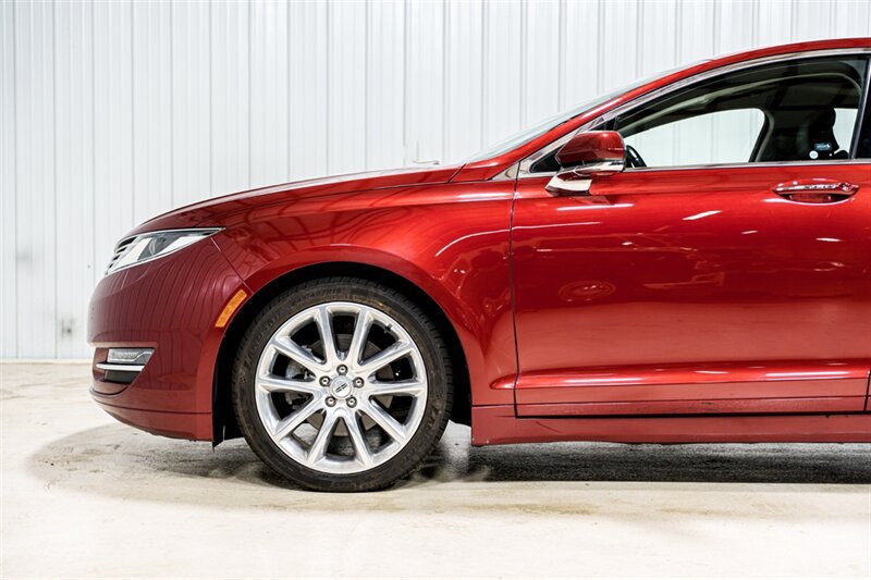 Used 2016 Lincoln MKZ w/ Equipment Group 200A Select FWD image 3
