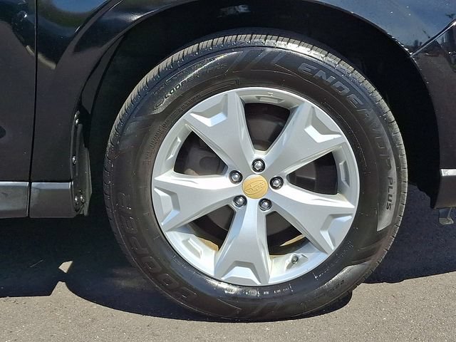 Used 2015 Subaru Forester 2.5i w/ Alloy Wheel Package AWD/4WD image 9