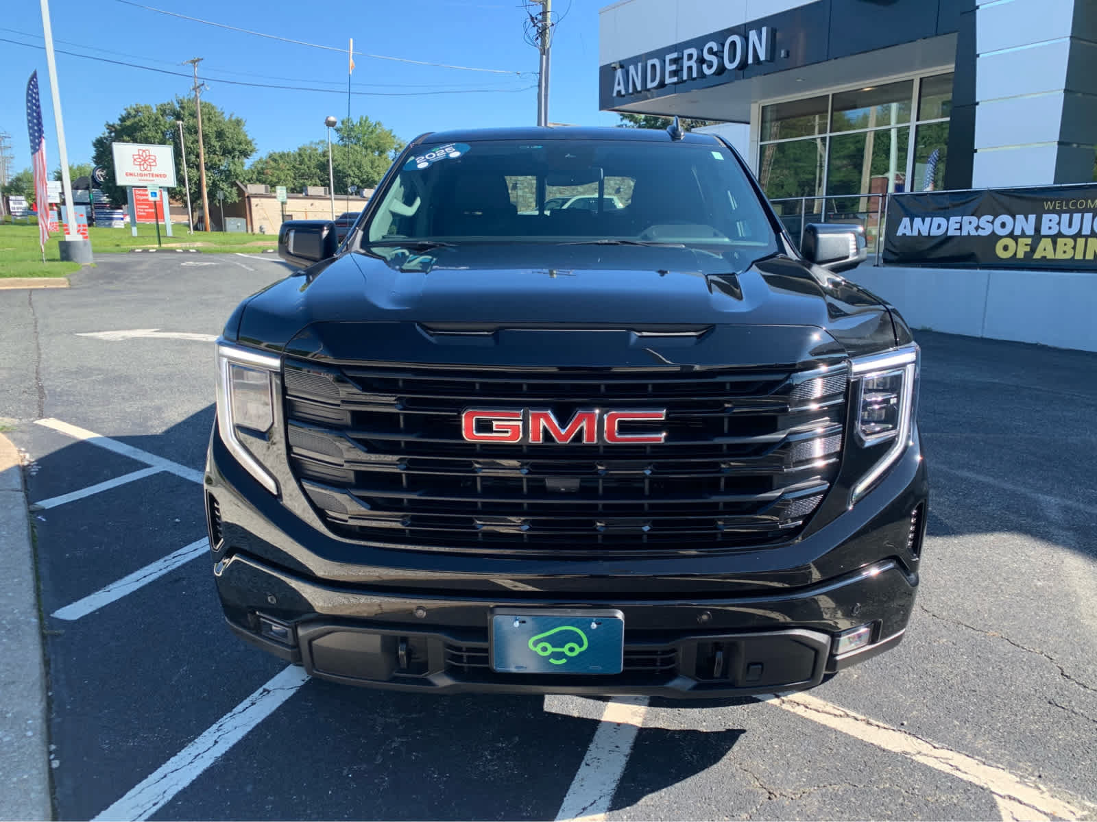 Used 2025 GMC Sierra 1500 Elevation w/ Elevation Premium Package AWD/4WD image 2